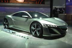 La NSX à rivaliser avec Ferrari mais pour moins d’argent