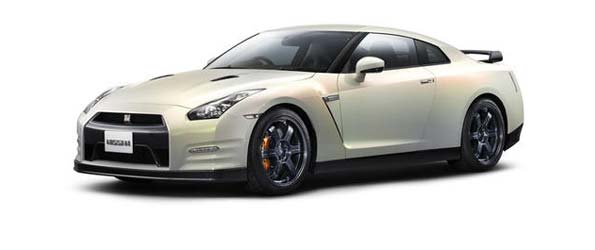 2011 GT-R Revealed in Japan