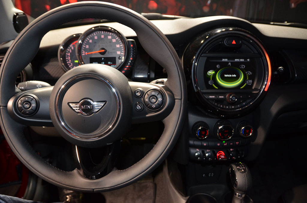 miniunveil11.jpg